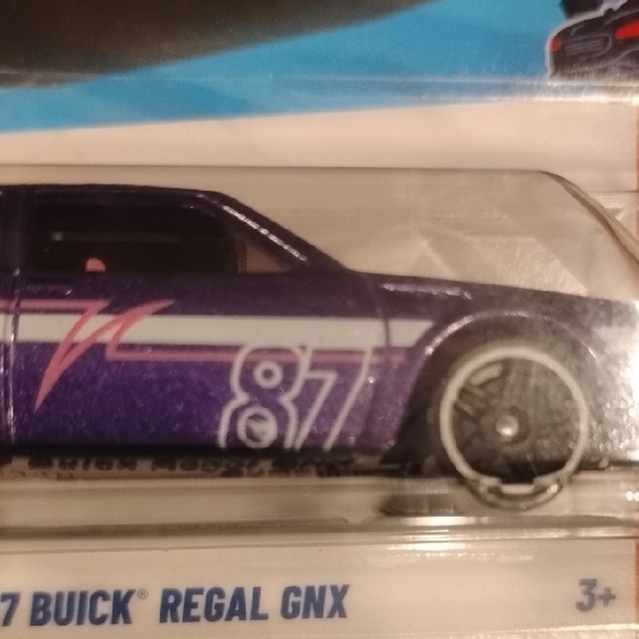 Mattel Hot Wheels '87 Buick Regal GNX - Treasure Hunt - Picture 2 of 6